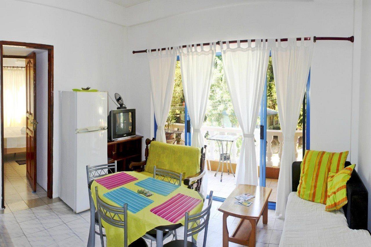Vicky'S Holiday Apartment Бо Валон Екстериор снимка