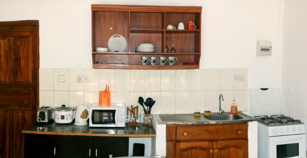 Vicky'S Holiday Apartment Бо Валон Екстериор снимка